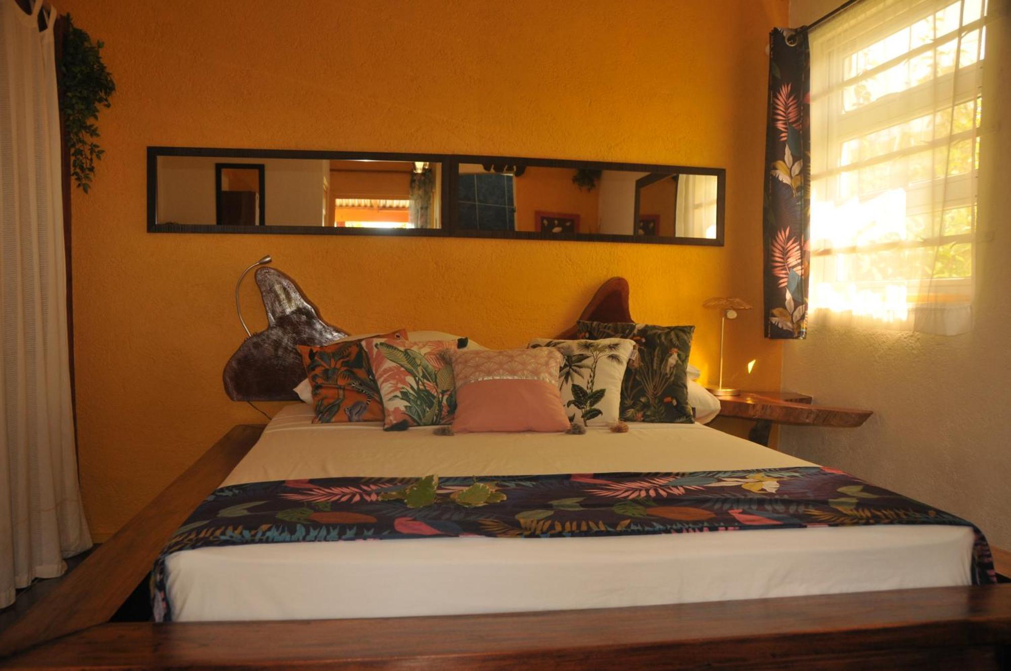 Mango Island Lodges Saint Joseph المظهر الخارجي الصورة