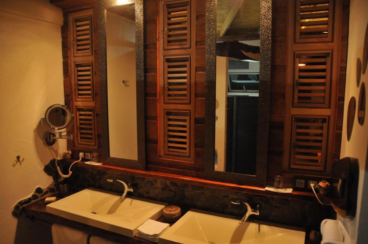 Mango Island Lodges Saint Joseph المظهر الخارجي الصورة